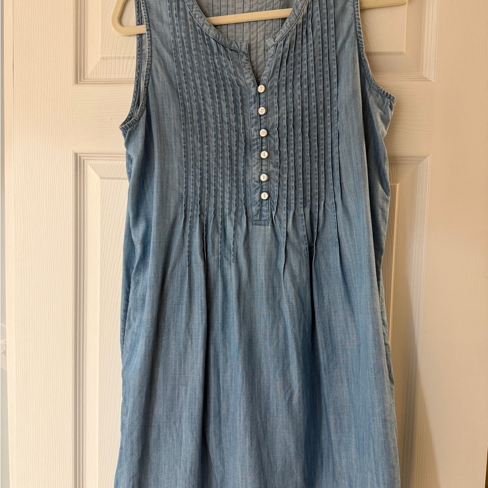 Vineyard Vines Sleeveless Denim Dress with Button Detail